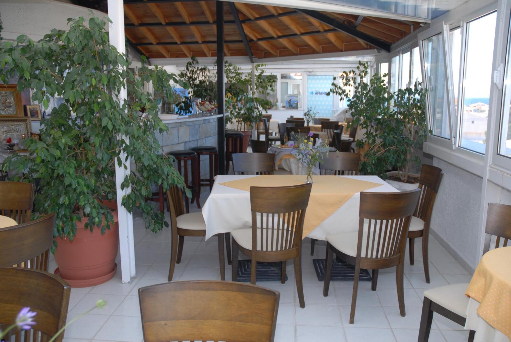Amanda Hotel Karlovassi Eksteriør billede